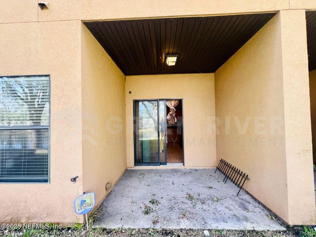 5285 BRIGHTON PARK Lane, Jacksonville, FL 32210