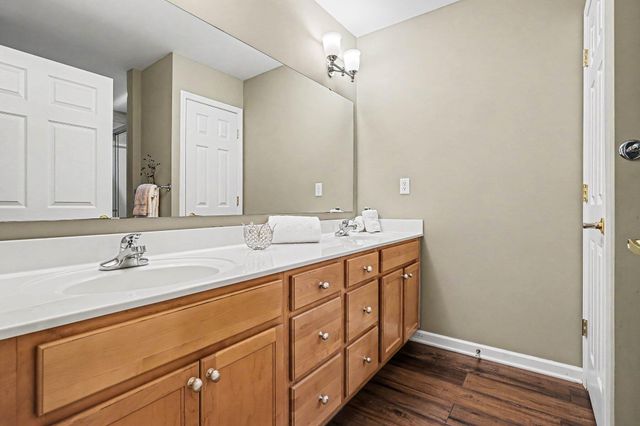 1117-1 Fountain View Circle, Holland City, MI 49423