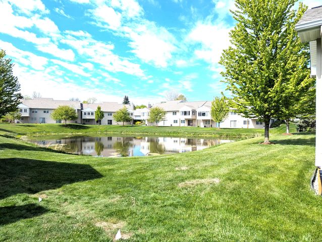 1117-1 Fountain View Circle, Holland City, MI 49423