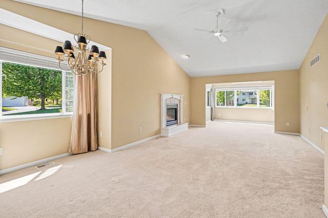 1117-1 Fountain View Circle, Holland City, MI 49423
