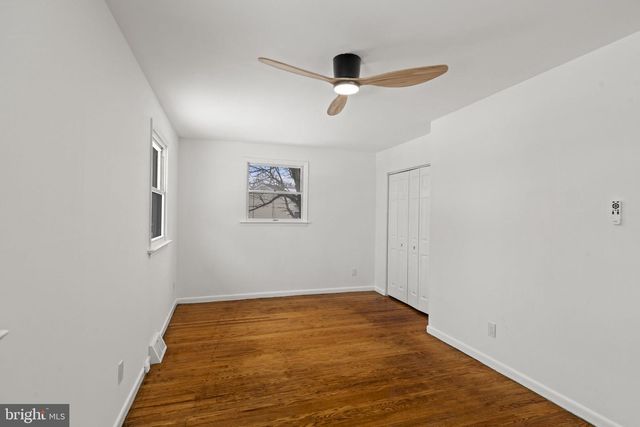 395 MONTGOMERY DR, Mantua, NJ 08051