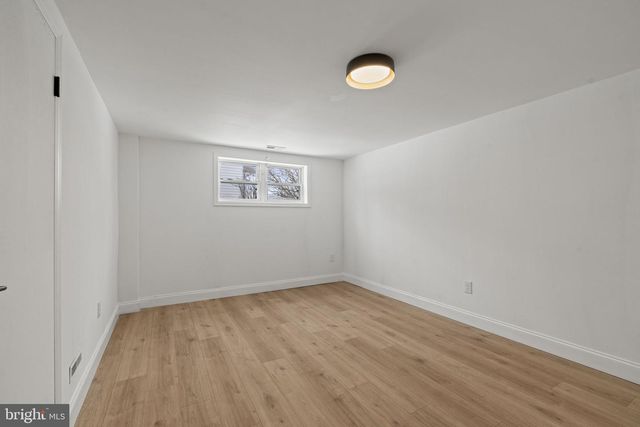 395 MONTGOMERY DR, Mantua, NJ 08051