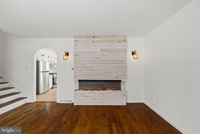 395 MONTGOMERY DR, Mantua, NJ 08051