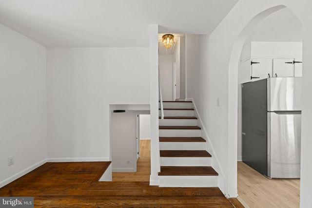 395 MONTGOMERY DR, Mantua, NJ 08051