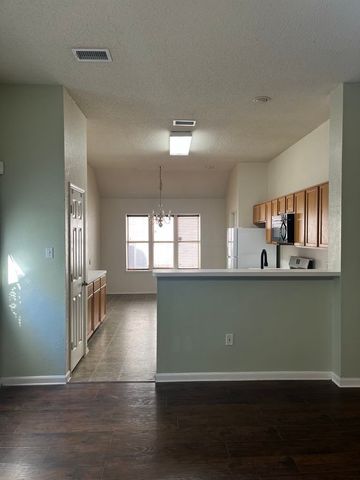 1817 Arbor Creek Drive, Garland, TX 75040