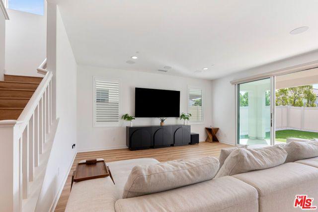 18130 Radiance Lane, Santa Clarita, CA 91350