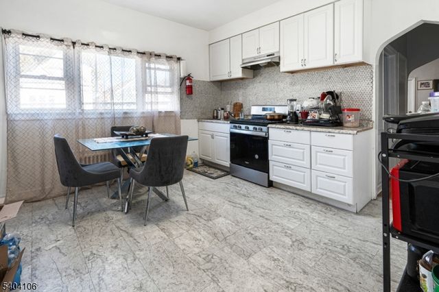 492 E 26Th St, Paterson City, NJ 07514