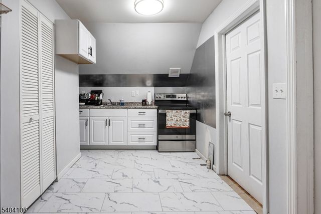 492 E 26Th St, Paterson City, NJ 07514