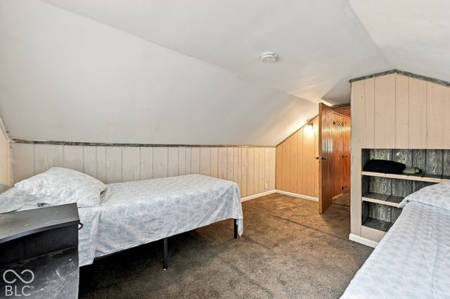 27 W Roberts Road, Indianapolis, IN 46217