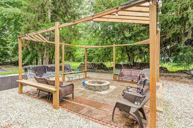 27 W Roberts Road, Indianapolis, IN 46217
