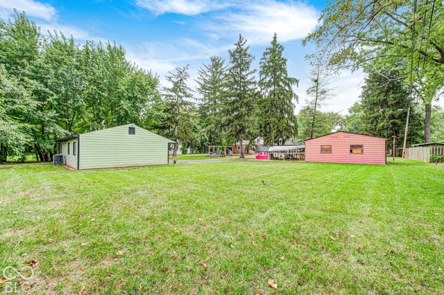 27 W Roberts Road, Indianapolis, IN 46217