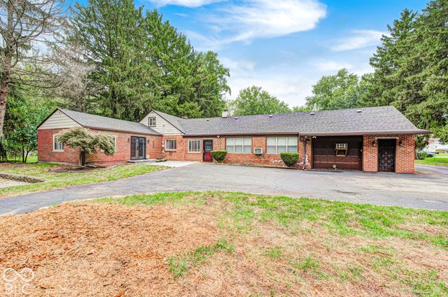 27 W Roberts Road, Indianapolis, IN 46217