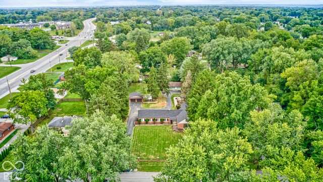 27 W Roberts Road, Indianapolis, IN 46217