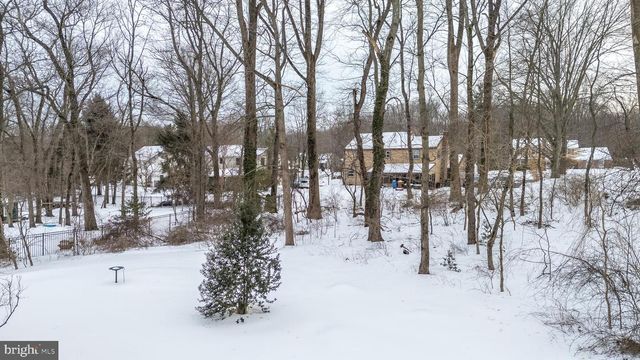 1091 INDEPENDENCE DR, Yardley, PA 19067