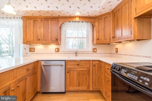 1091 INDEPENDENCE DR, Yardley, PA 19067