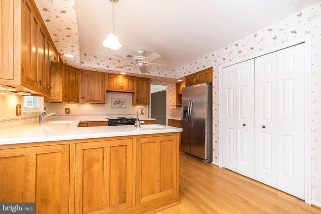 1091 INDEPENDENCE DR, Yardley, PA 19067