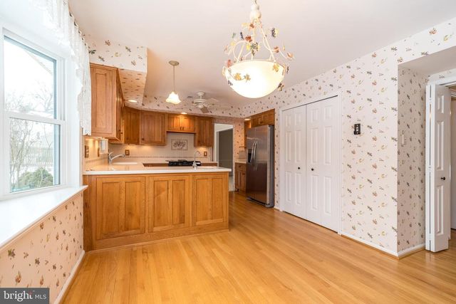 1091 INDEPENDENCE DR, Yardley, PA 19067