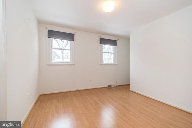 1091 INDEPENDENCE DR, Yardley, PA 19067