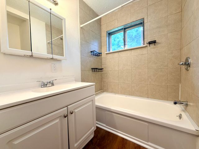 142 Greens Lake Road, Rossville, GA 30741