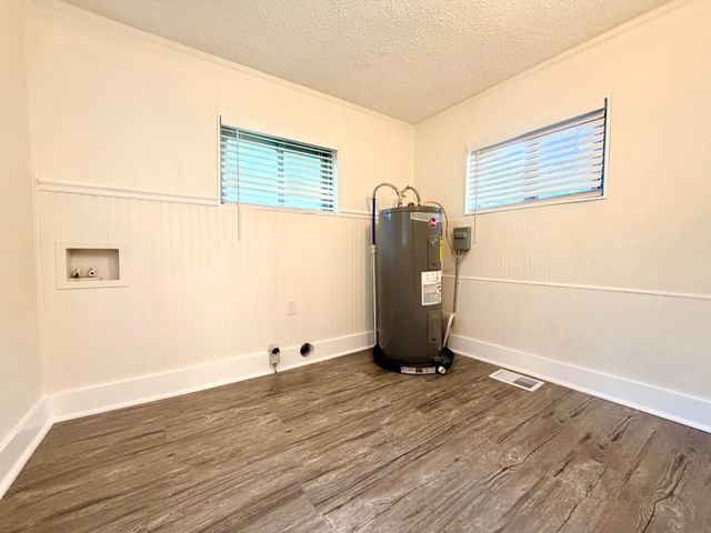 142 Greens Lake Road, Rossville, GA 30741