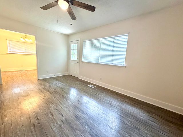 142 Greens Lake Road, Rossville, GA 30741