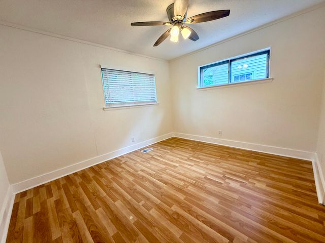 142 Greens Lake Road, Rossville, GA 30741