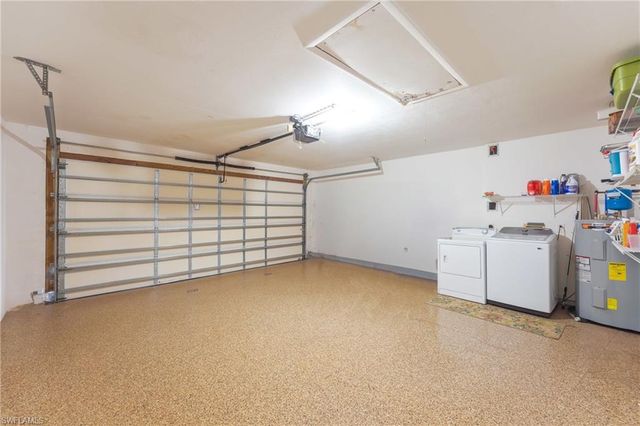 2718 SW 9th PL, Cape Coral, FL 33914