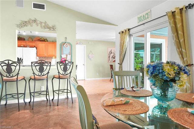 2718 SW 9th PL, Cape Coral, FL 33914