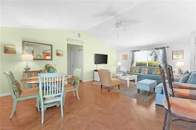 2718 SW 9th PL, Cape Coral, FL 33914