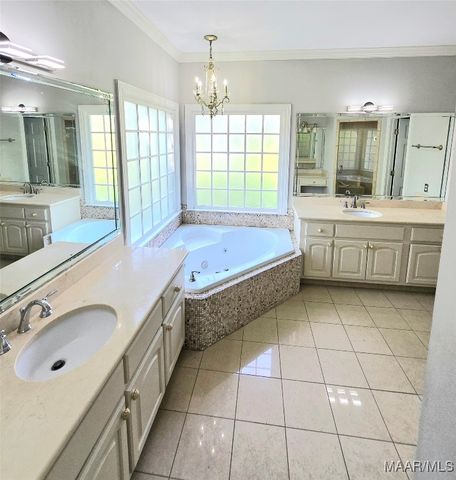 49 Berkeley Road, Selma, AL 36701