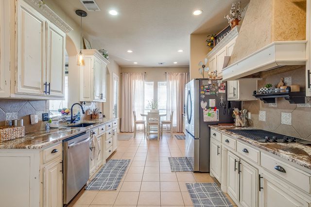 9409 County Road 915, Godley, TX 76044