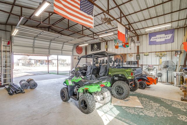 9409 County Road 915, Godley, TX 76044