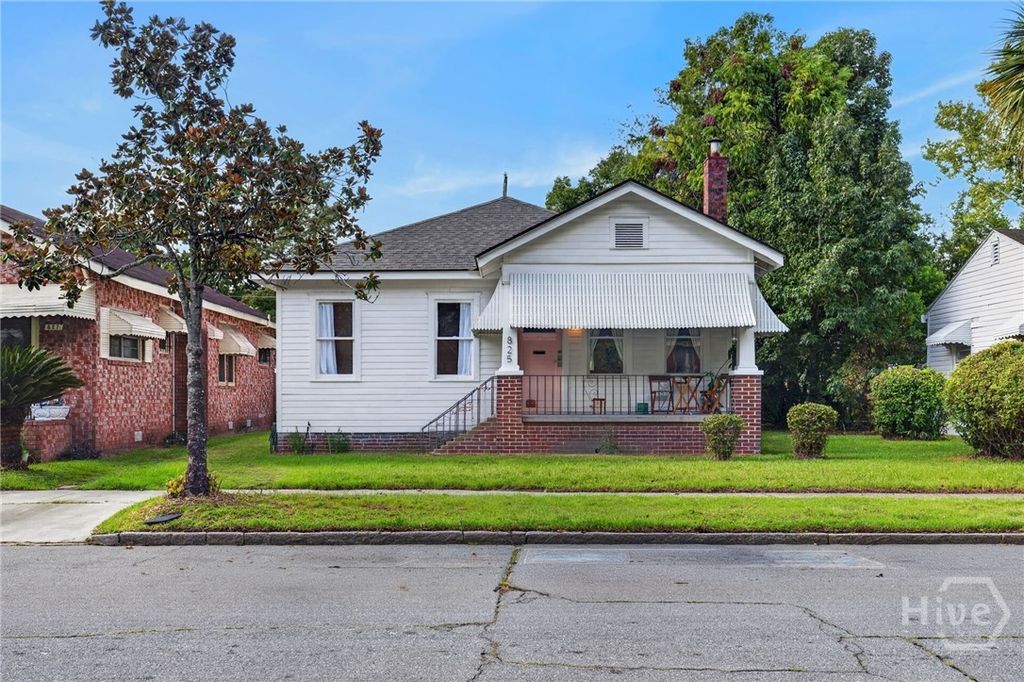 Image 1 of property listing at 825 E 34th Street, Savannah, GA 31401