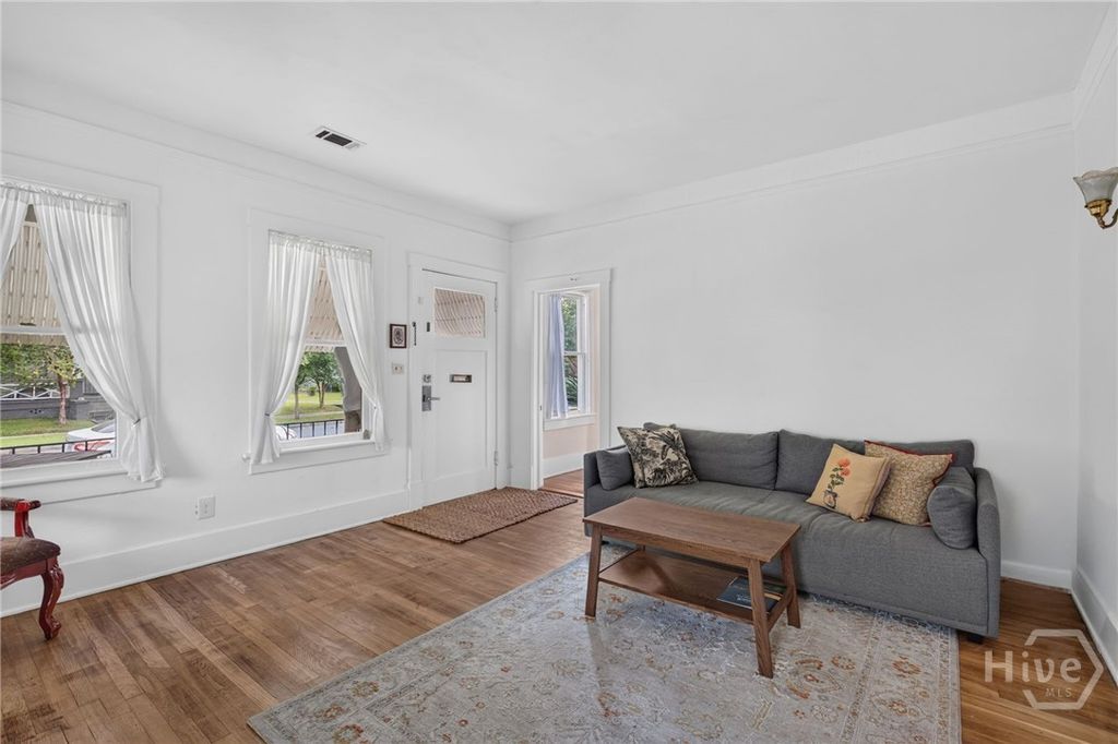 Image 18 of property listing at 825 E 34th Street, Savannah, GA 31401