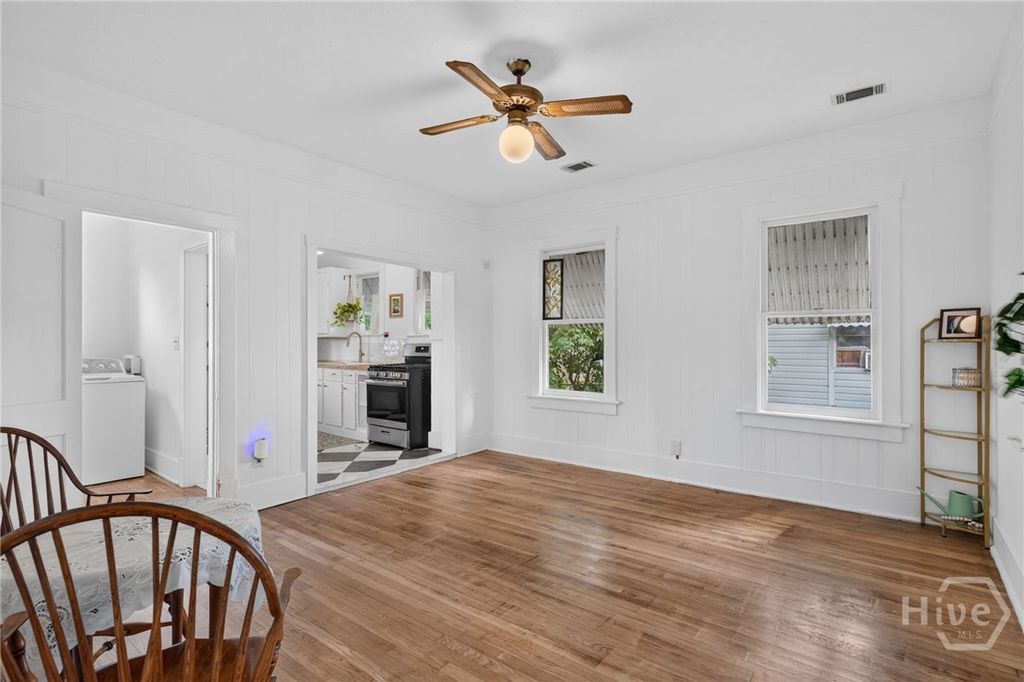 Image 33 of property listing at 825 E 34th Street, Savannah, GA 31401