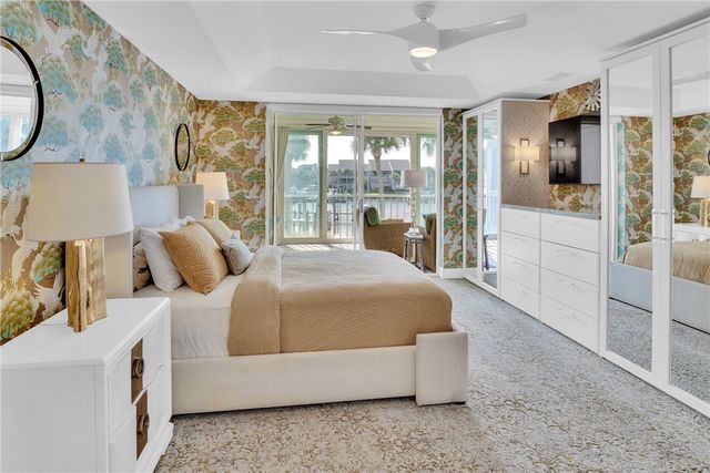 1903 Bay Road 205, Vero Beach, FL 32963