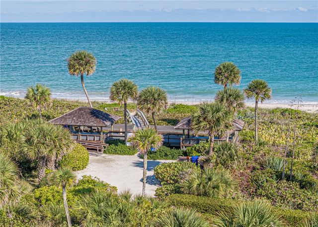 1903 Bay Road 205, Vero Beach, FL 32963