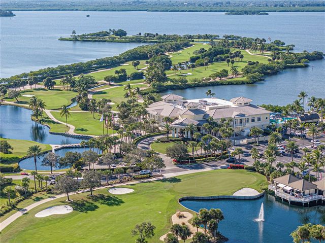 1903 Bay Road 205, Vero Beach, FL 32963