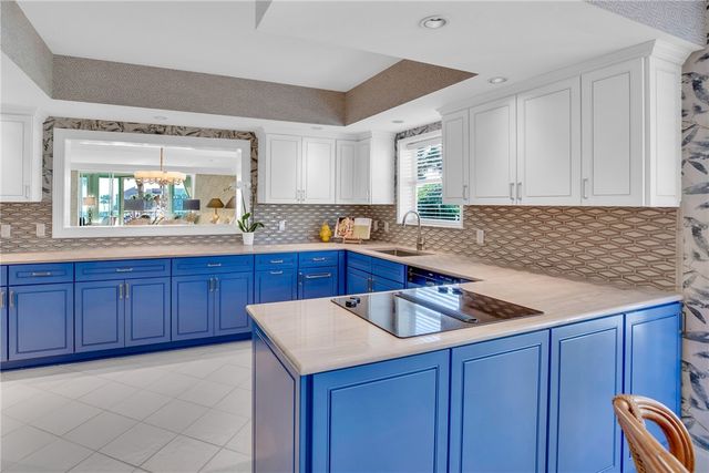 1903 Bay Road 205, Vero Beach, FL 32963