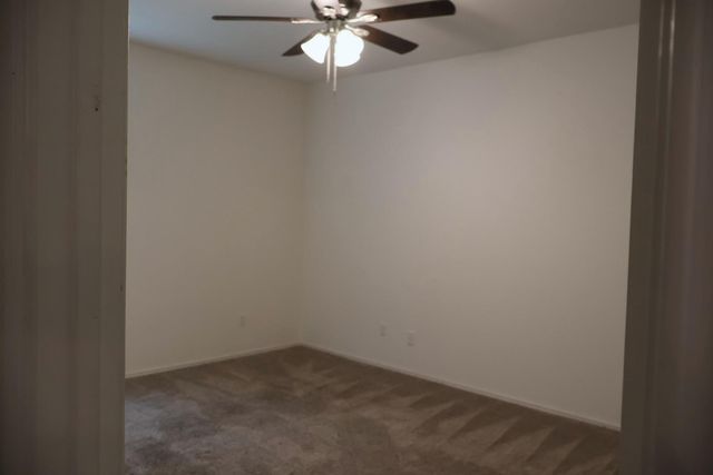 117 Galaxy WAY, Jarrell, TX 76537
