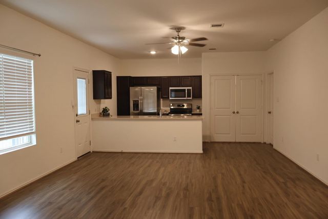 117 Galaxy WAY, Jarrell, TX 76537