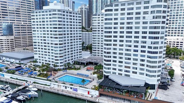 999 Brickell Bay Dr 2002, Miami, FL 33131
