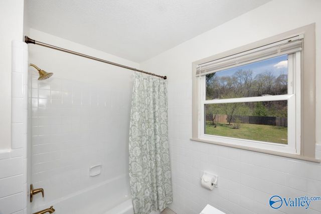 2212 Rodgers Drive NE, Huntsville, AL 35811