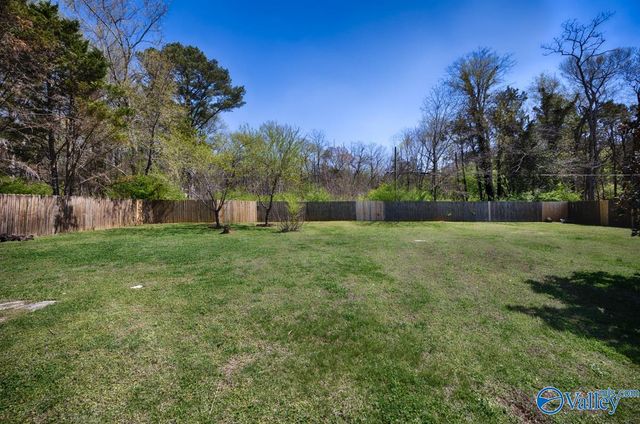 2212 Rodgers Drive NE, Huntsville, AL 35811