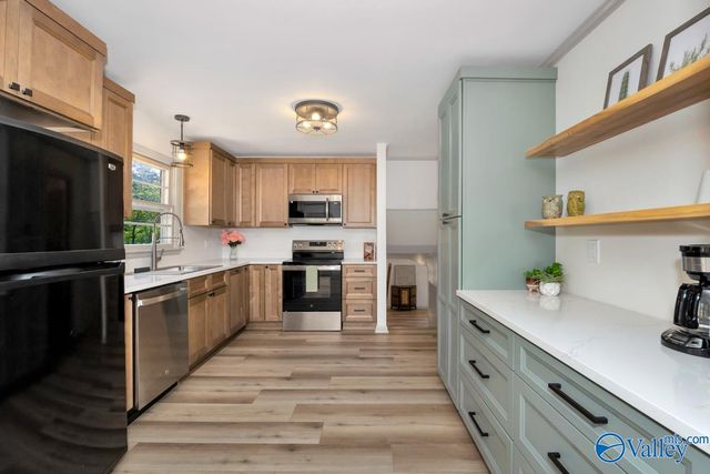 2212 Rodgers Drive NE, Huntsville, AL 35811