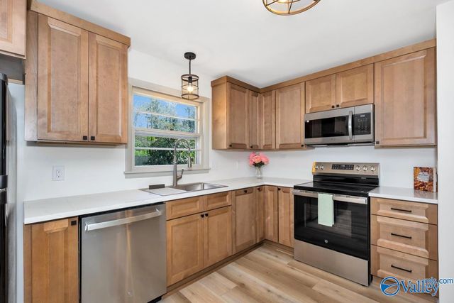 2212 Rodgers Drive NE, Huntsville, AL 35811