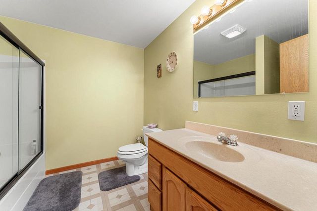 141 Thomas Road, Reedsburg, WI 53959