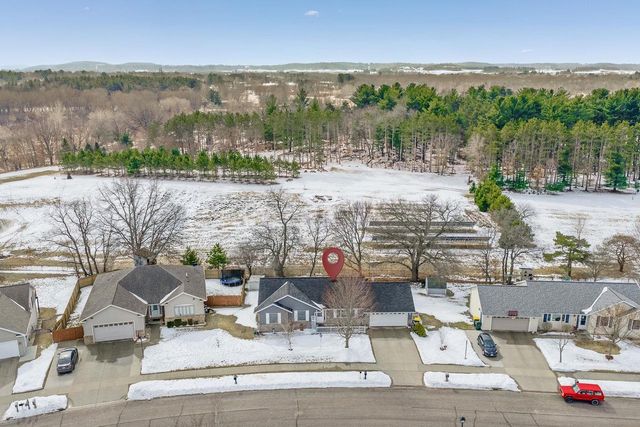 141 Thomas Road, Reedsburg, WI 53959