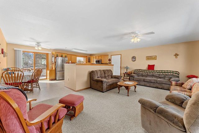 141 Thomas Road, Reedsburg, WI 53959