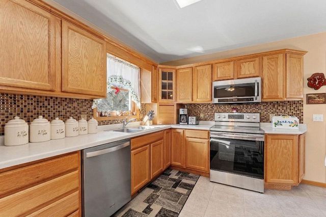 141 Thomas Road, Reedsburg, WI 53959